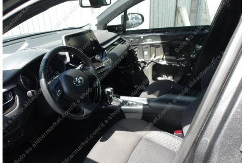 2021 Toyota C-HR, Benzinas / Elektra